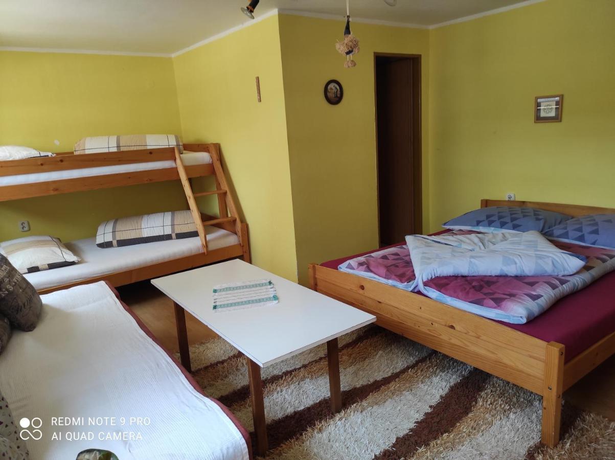 Privat Alma Apartment Nova Lesna Exterior photo