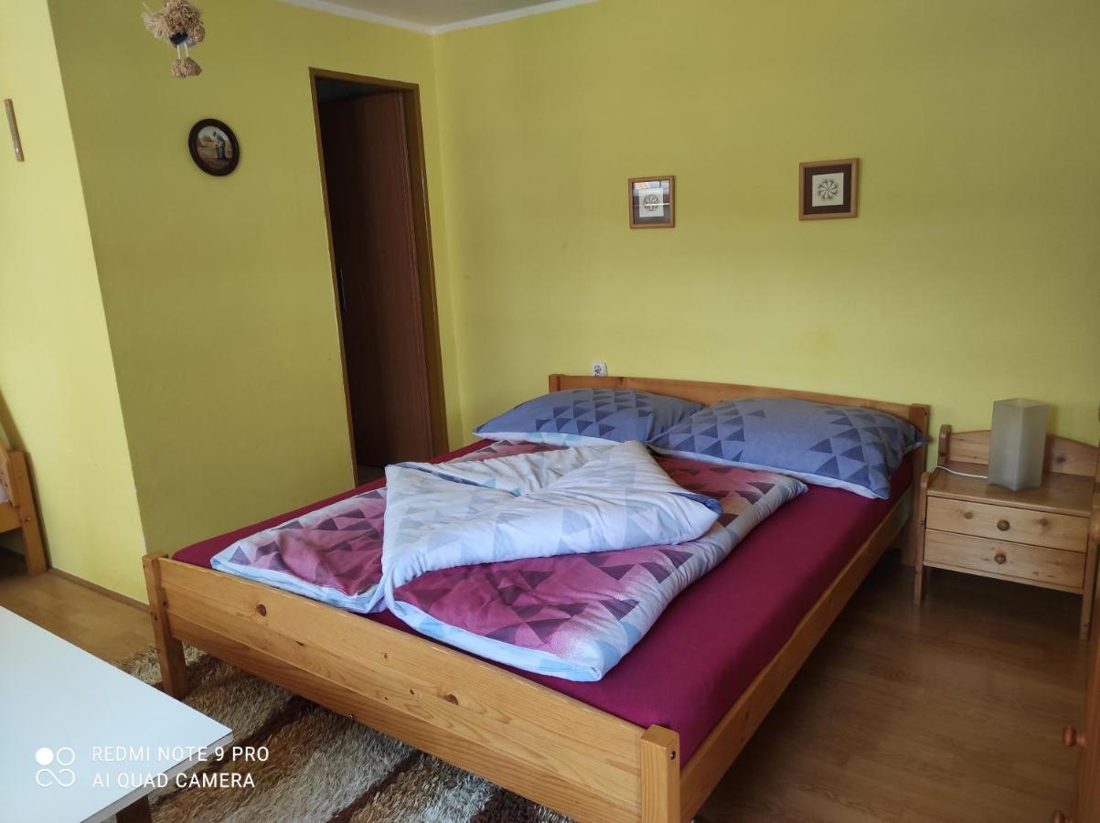 Privat Alma Apartment Nova Lesna Exterior photo